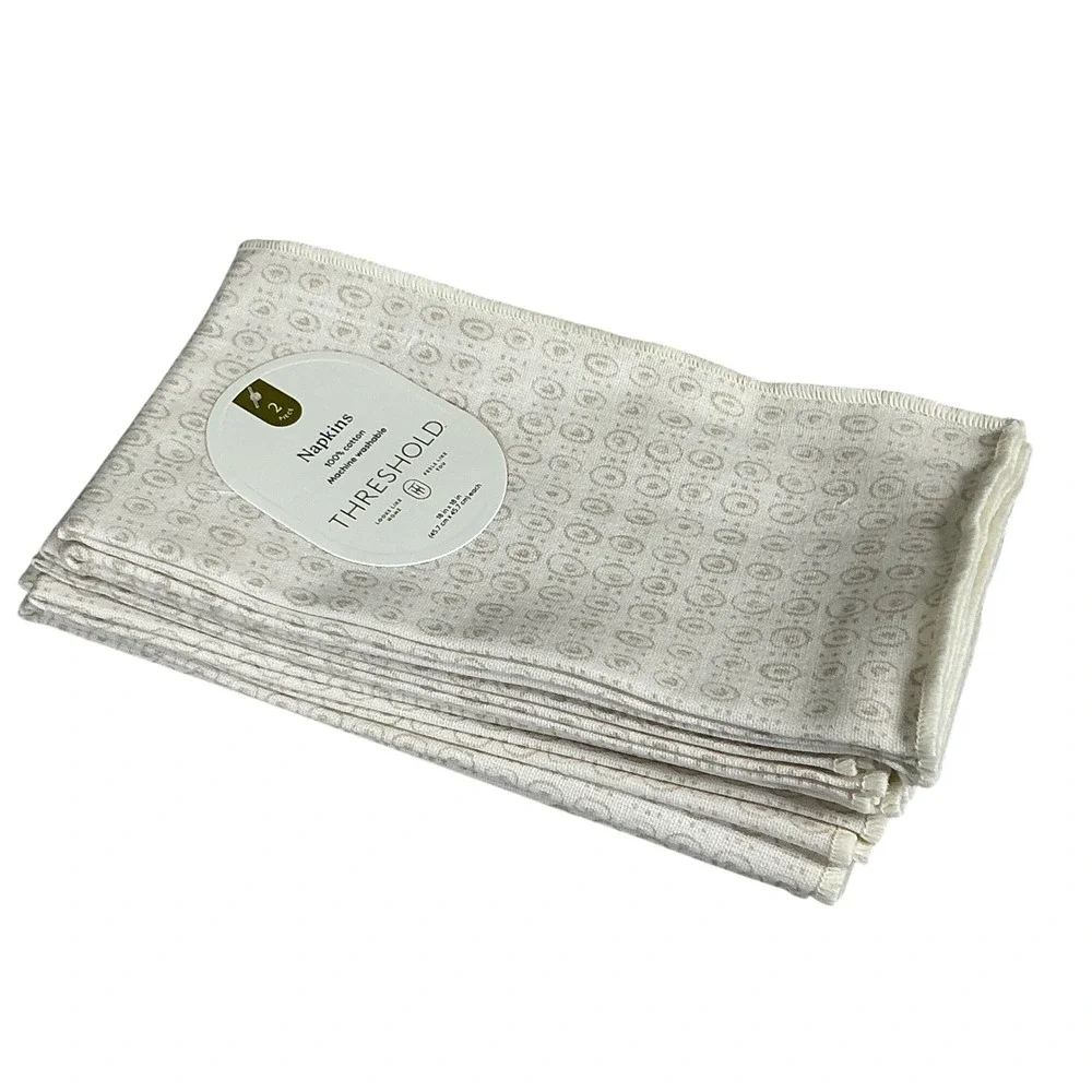 Threshold Cotton Cloth Dinner Napkins Lot of 2 Beige Neutral Pattern 18